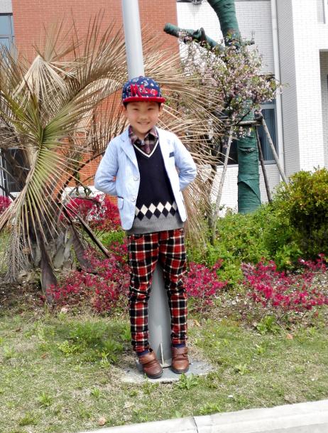 二6光荣升旗手 夏禹恒 2.jpg