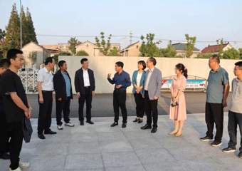 甘肃省卓尼县教育代表团到江苏省海安市城南实验小学参观访问