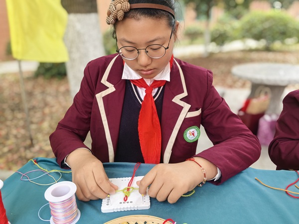 977cb37c3978497b8137ac6058fd7a39.jpg 977cb37c3978497b8137ac6058fd7a39.jpg