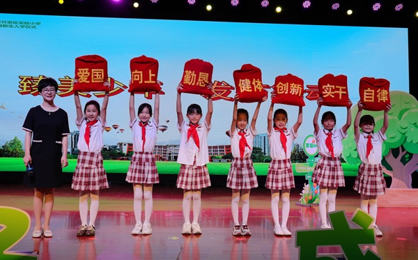 741ed0c33e1d4862a3b413d9bf8a9c72.jpg 741ed0c33e1d4862a3b413d9bf8a9c72.jpg